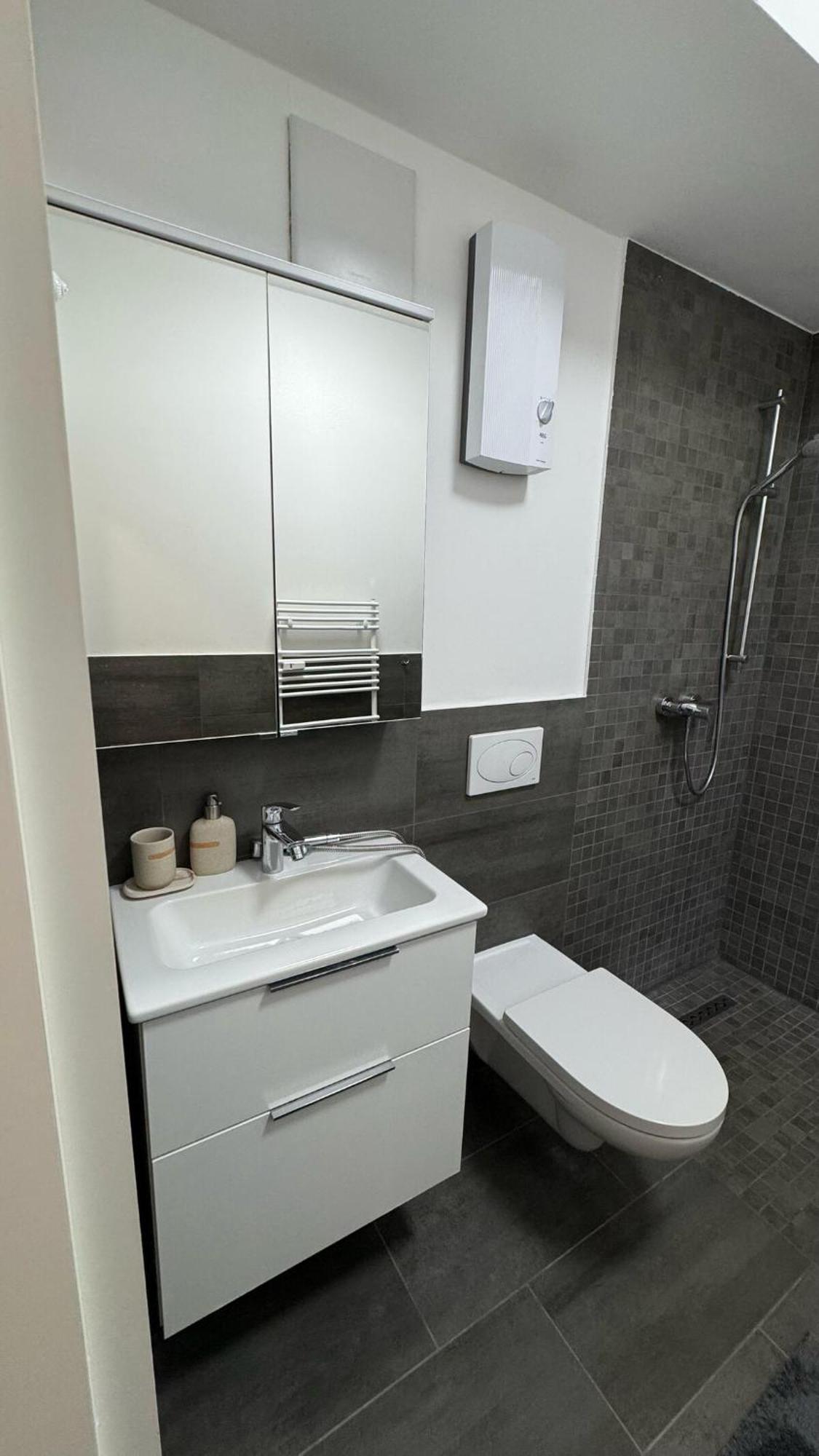 Deluxe Studio-Daisy Apartment Köln